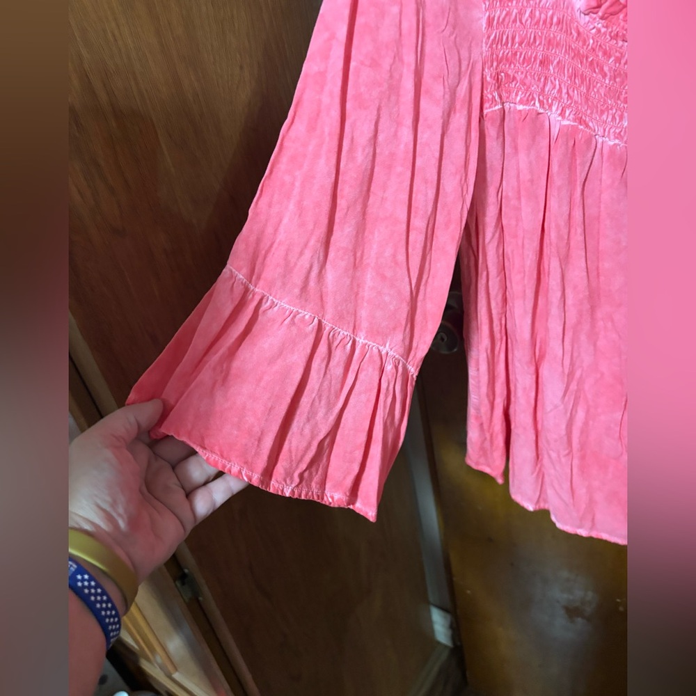 Floral and ivy Barbie pink large ruffles cinched top long flare sleeves vacation - Picture 4 of 10